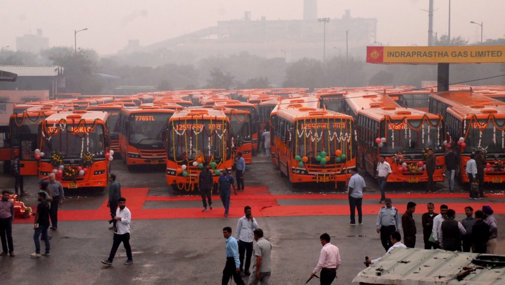 100 Buses in Delhi